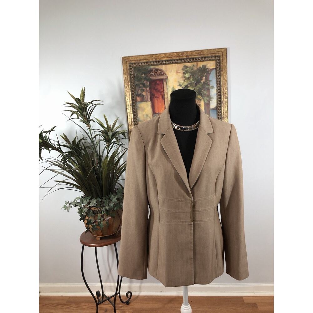 Calvin Klein Women Size 10 Tan Jacket Lapel Notch‎ Long Sleeve Executive Preppy